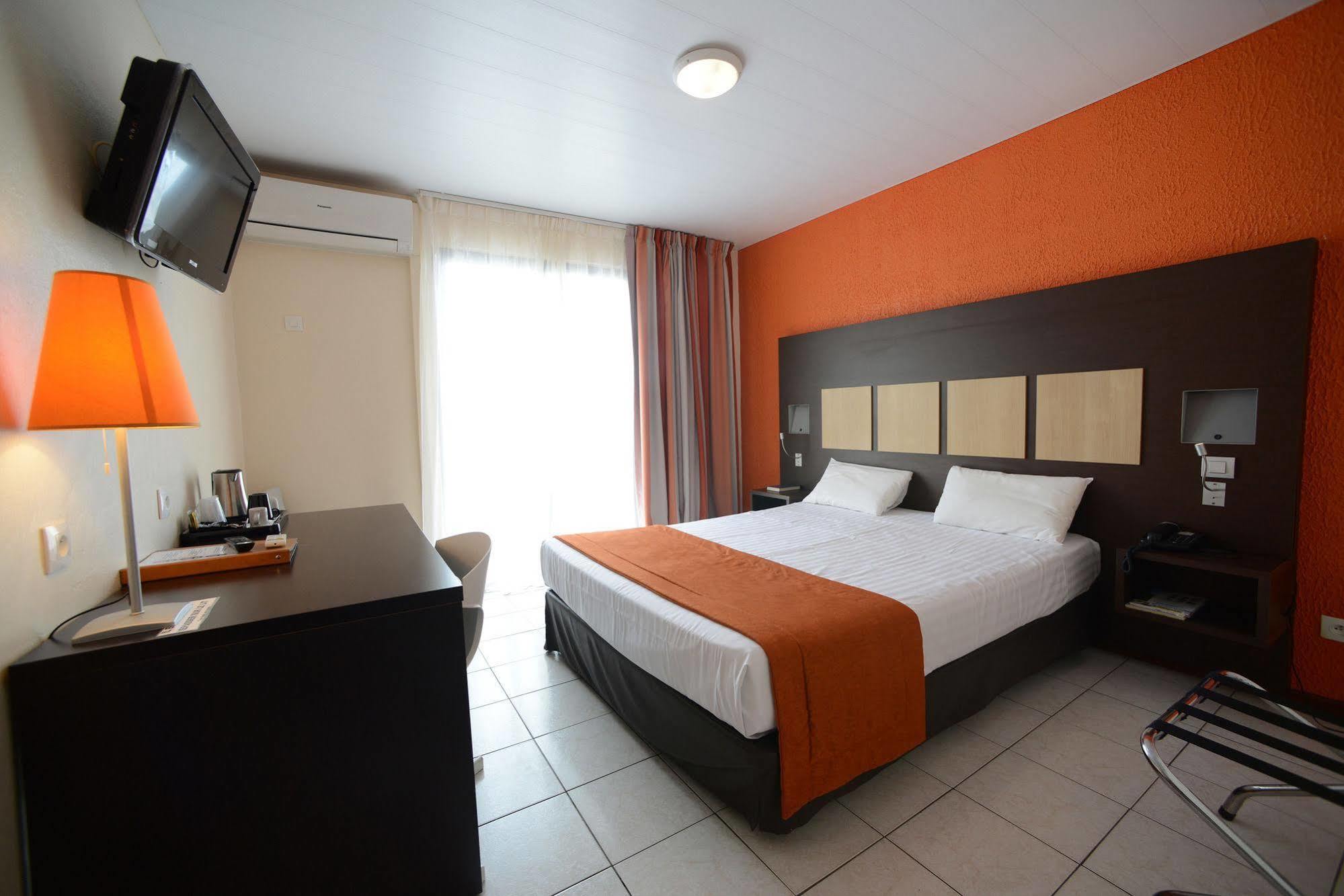 Central Hotel Cayenne Dış mekan fotoğraf